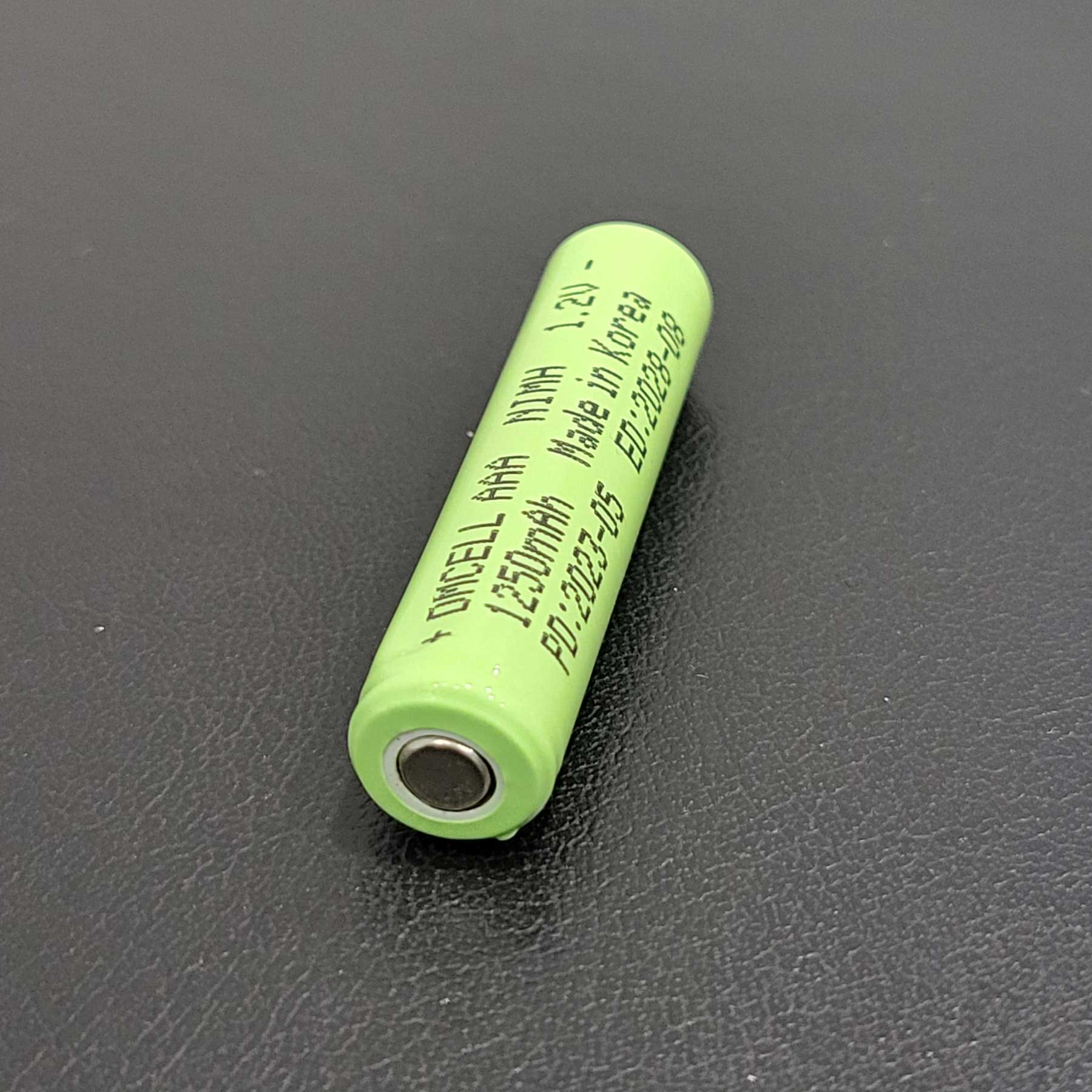 باتری نیم قلمی 1.2 ولت سرتخت قابل شارژ 1250mah